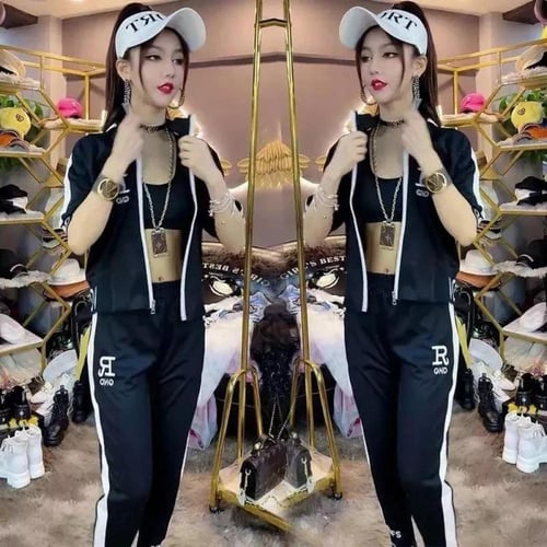 جاكيت رياضي نسائي اسود