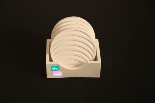 طقم كوسترات مع قاعدة مصنوع من الجبس الفرنسي