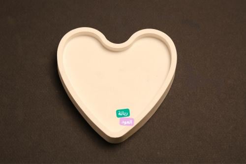 طقم كوسترات على شكل قلب مصنوع من الجبس الفرنسي