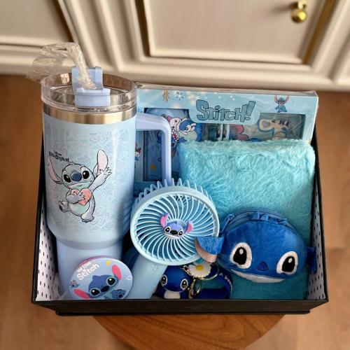 ستيتش / ازرق