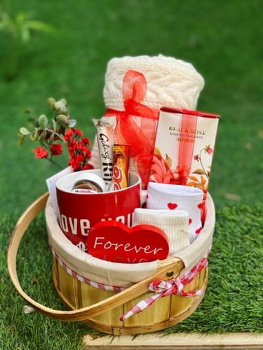سلة Love you More