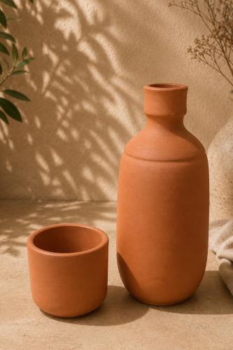 مق فخار ( قنينة ماء ) 700 ml (سـادة )