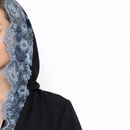 عبايه دانتيل فرنسي