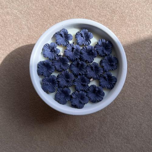 Joy candle navy blue color with musk scent