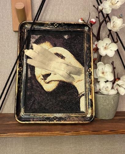 لوحة مكتب بتطريز صورة شخصية - حسب الطلب -