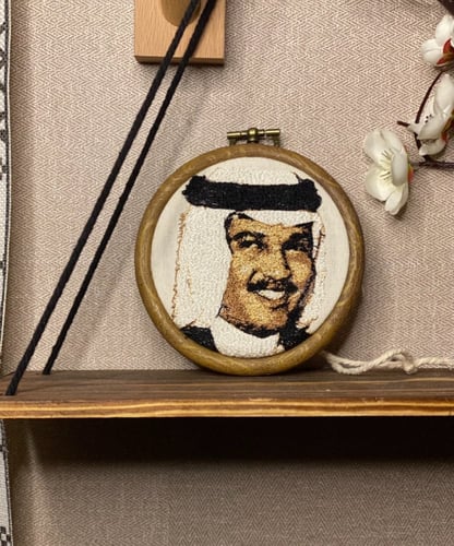 تطريز لوحة " تعليقة سيارة " صورة شخصية - حسب الطلب...