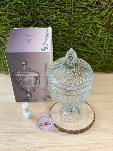 ستاند زجاجي