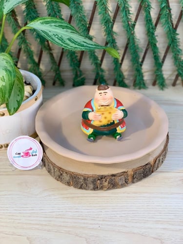 صحن تقديم كبير