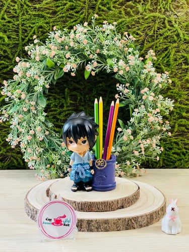 مقلمية بشخصية انمي