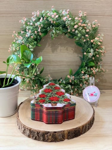 علبة معدنية