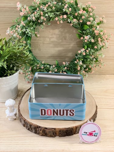 علبة معدنية