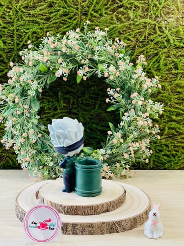 مقلمية بشخصية انمي