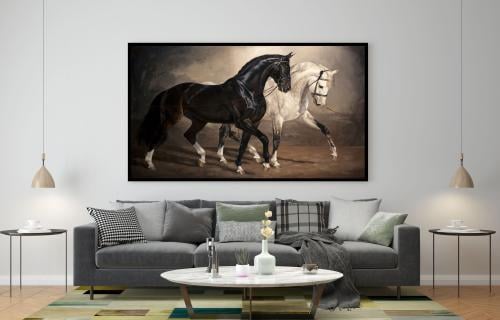 لوحتين والثالثه مجانا