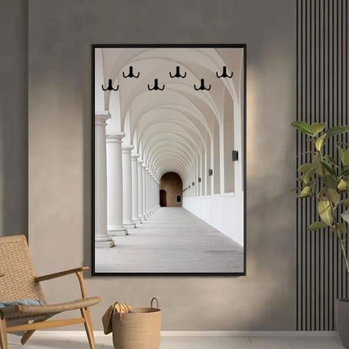 لوحات علاقات الملابس