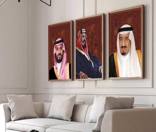 ثلاث لوحات للمؤسس والملك وولي العهد