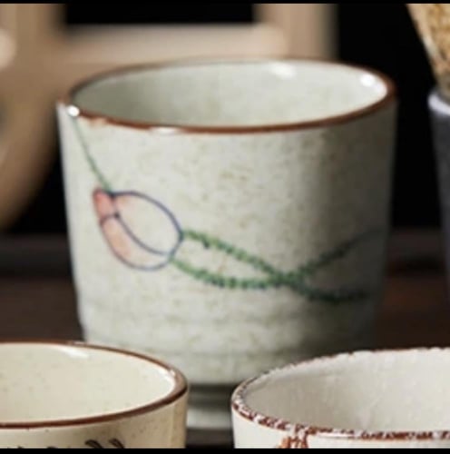 اكواب قهوه منوعه ( لاختيار التصميم تواصل معنا)