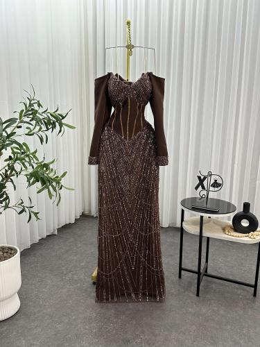 فستان سهرة بني بتطريز انيق