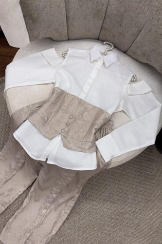 طقم انيق مناسب للعيد