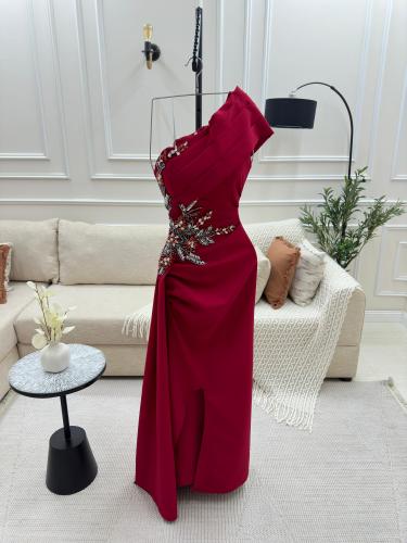 فستان سهرة انيق بكتف واحد