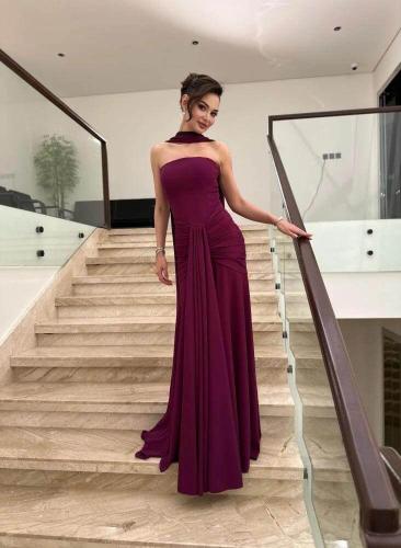 فستان موف انيق مع شال مزين بتطريز