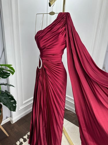 فستان بليسيه اخضر