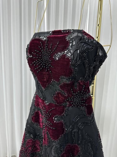 فستان سهرة فاخر ليزيد من جمال حضورك