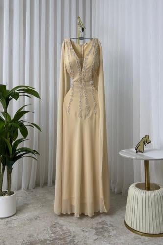 فستان سهرة اسود من الشيفون