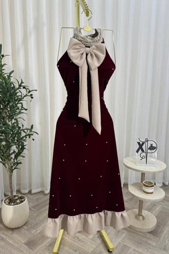 فستان سهرة عودي بتصميم مميز