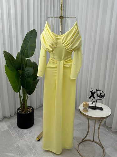 فستان ناعم بتصميم انيق