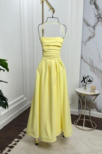 فستان ليموني مميز بطيات