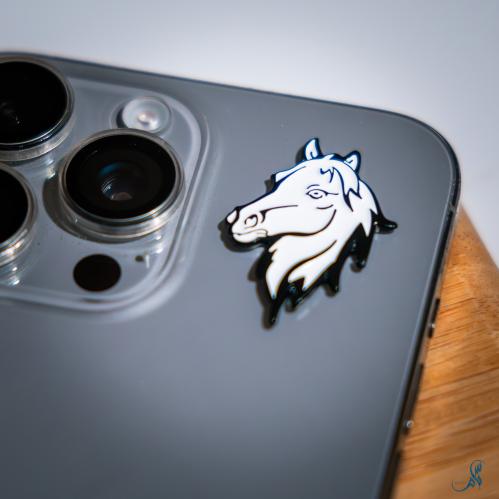 ملصق معدني حصان