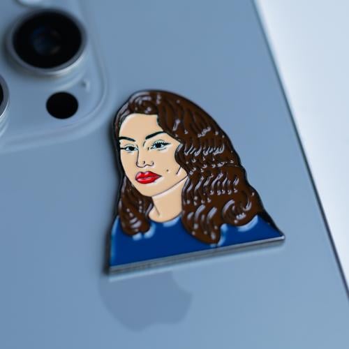 ملصق معدني الملكة أحلام