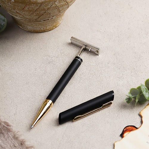 ختم قلم ألماني فاخر لون أسود وذهبي