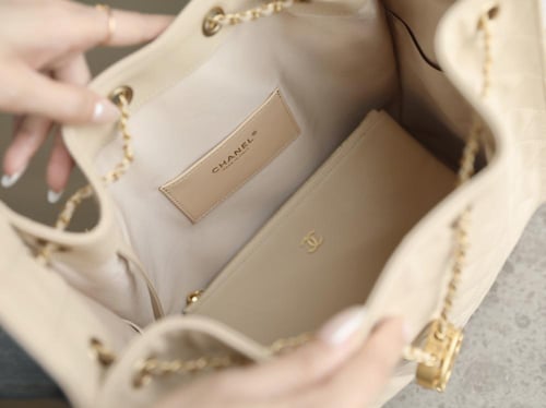 Chanel hobo
