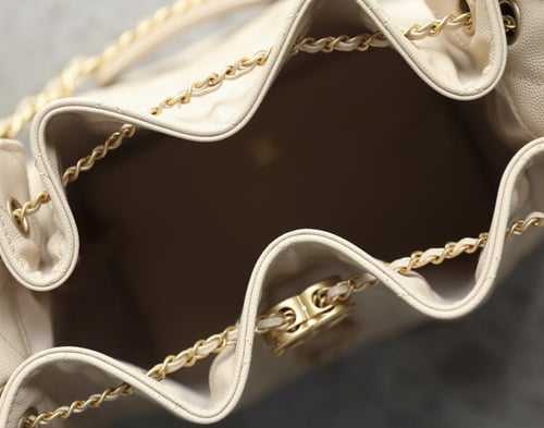 Chanel hobo