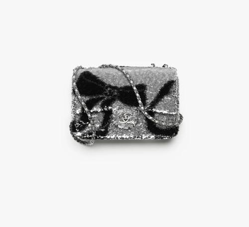 Chanel 25k