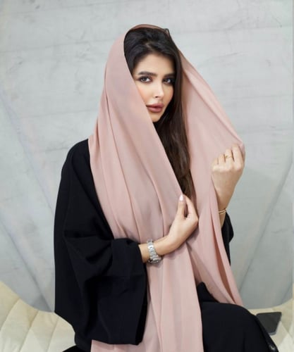 طرحة لون وردي فاتح