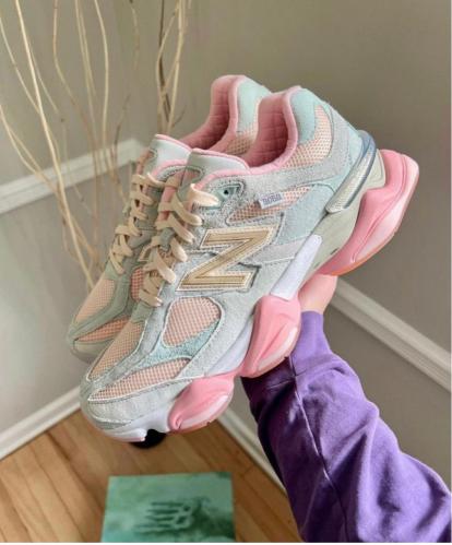 New Balance 9060 Pink