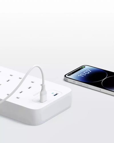 توصيلة كهرباء 8 منافذ ومنفذين USB (أنكر) - ضمان سن...