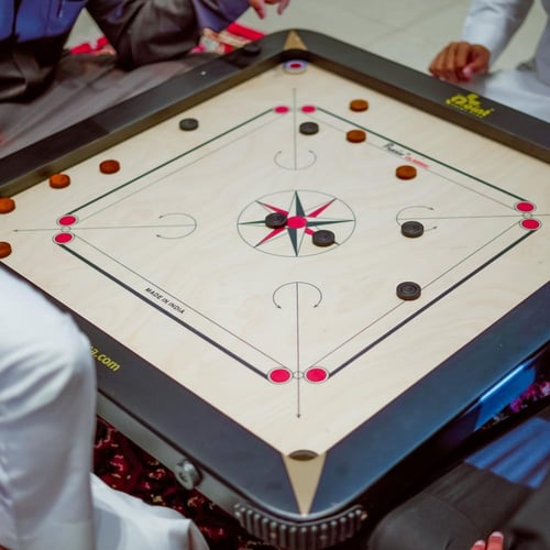 لوح كيرم إصدار Classic