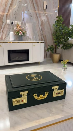 شنطة الإهداء الفاخرة