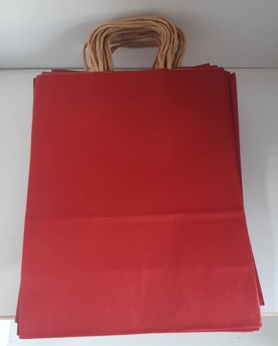 كيس هدايا وسط