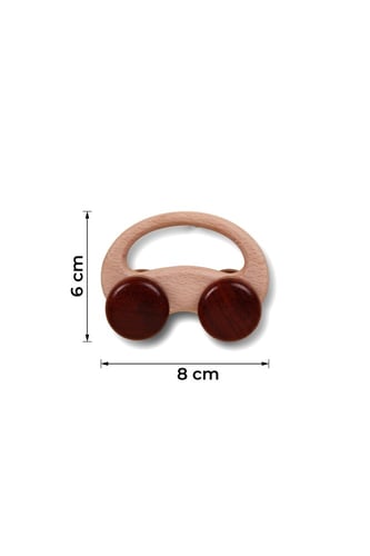 سيارة خشبية