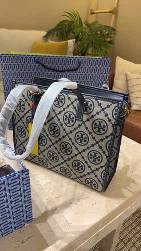 شنطة توري بورش