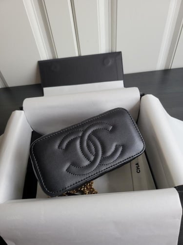 شنطة شانيل الحجم الوسط