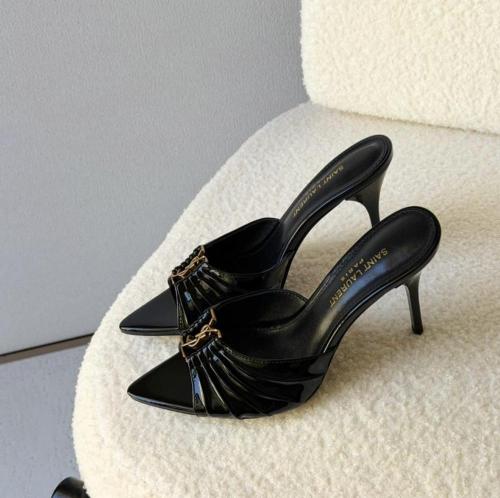 كعب ا YSL