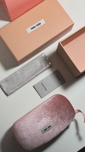 نظارة ميو ميو