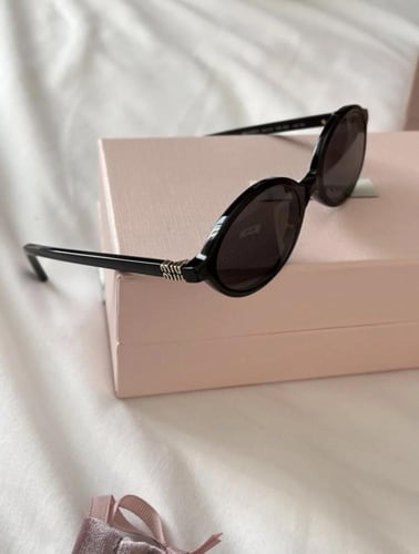 نظارة ميو ميو