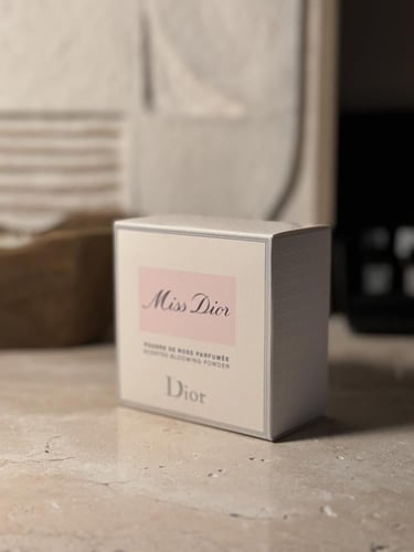 بودرة مس ديور للجسم