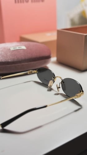 نظارة ميو ميو